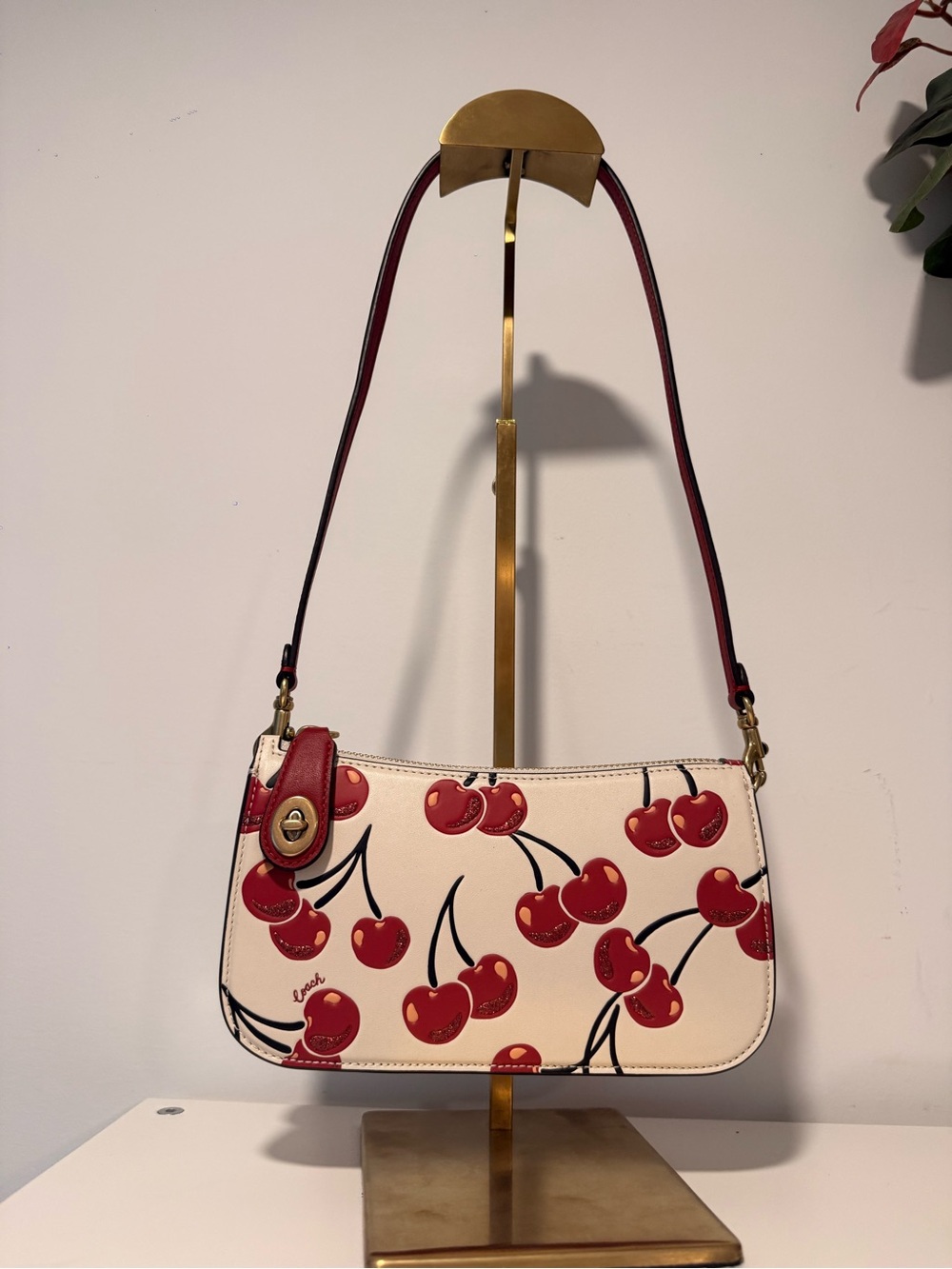 Coach Penn Shoulder bag - Cherry-Print - Picture 1 of 5